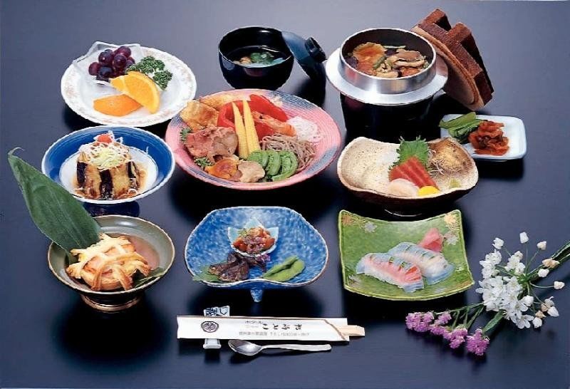 Hotel New Kotobuki Matsumoto Buitenkant foto